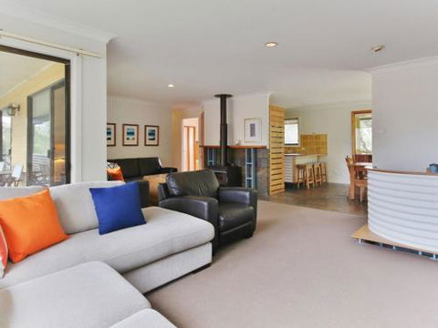 Take Time At Hyams Beach 4pm Check Out Sundays - Accommodation Noosa 2