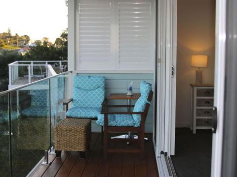 WHALE WATCH FOR FOUR Gerringong 4pm Check Out Sundays - Accommodation Noosa 2