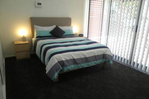 Almonta Apartments On The Water Front - Accommodation Noosa 3