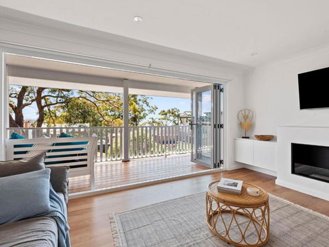 Sea Salt NARRAWALLEE - Accommodation Noosa 3