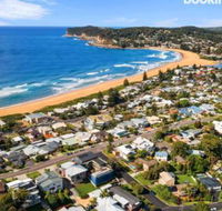 Beachfront Delight 14b Bareena Avenue