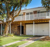 TREETOPS at WERRI BEACH Gerringong 4pm Check Out on Sundays - Accommodation Noosa