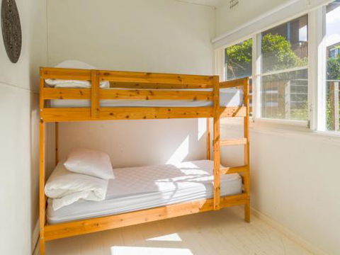 BOMBORA Gerroa 4pm Check Out Sundays - Accommodation Noosa 3