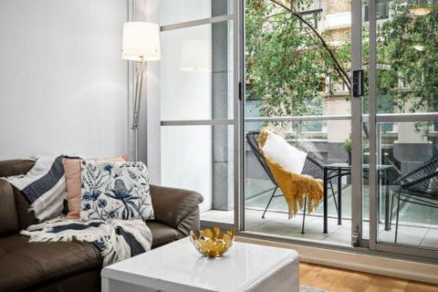 A Bright & Stylish Studio Next To Darling Harbour - Accommodation Noosa 6