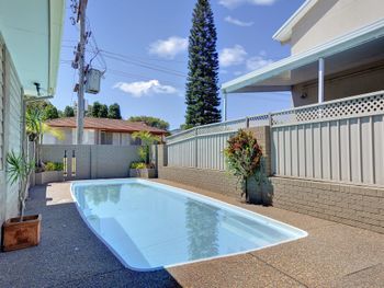 Blue Swimmer 33 Danalene Parade - Accommodation Noosa 4