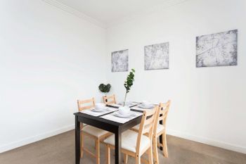 Executive Designer Apartment With Pool + Parking - Accommodation Noosa 2