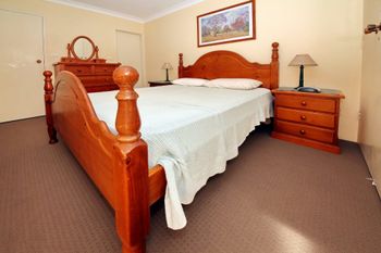 Sunset Towers Unit 11 / 25 Donald Street - Accommodation Noosa 0