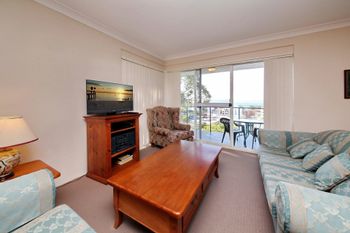 Sunset Towers Unit 11 / 25 Donald Street - Accommodation Noosa 5