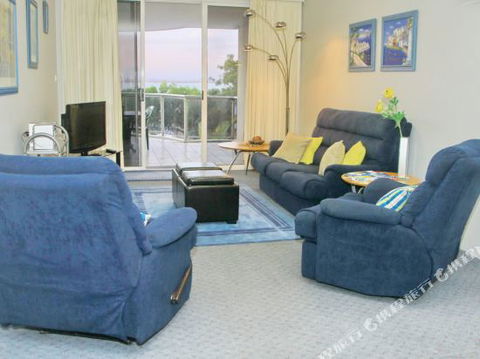 Nelson Towers Unit 8 / 71 Victoria Parade - Accommodation Noosa 3