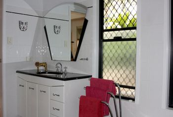 Moorooba Crescent 18 - Accommodation Noosa 4