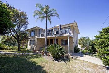 Thurlow Avenue Unit 3 / 09 - Accommodation Noosa 4