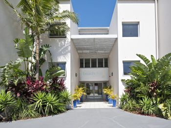 Shoal Bay Beachclub Level 1 Bayside 14 - Accommodation Noosa 3