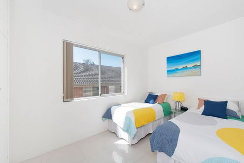 High Point Unit 4 / 4 Magnus Street - Accommodation Noosa 4