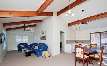 Little Beach House 8 Mistral Close - Accommodation Noosa 2