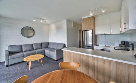 Snow Ski Apartments 23 - Accommodation Noosa 1