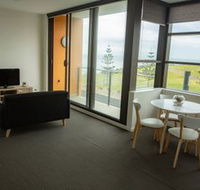 Watt Street 1 BR Apartment w Ocean Views - Accommodation Noosa