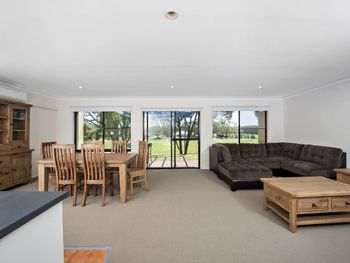 Villa 127 Horizons Golf Resort - Accommodation Noosa 0