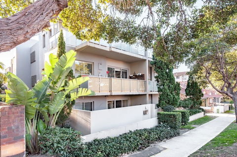 Bondi Beach Executive Penthouse - Accommodation Noosa 0