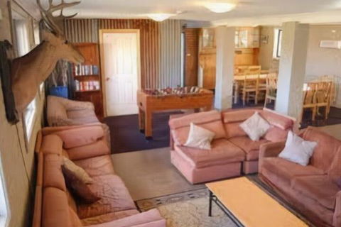 East Lake Travellers Lodge - Accommodation Noosa 2