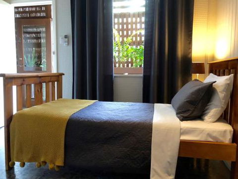 Five 3 Five - The Beachside Barracks - Accommodation Noosa 3