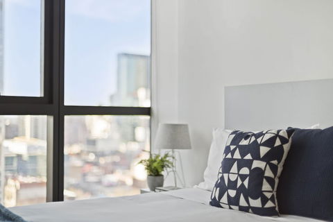 Melbourne Star - Accommodation Noosa 2