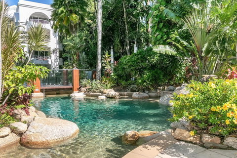 Poolside Apt In Alamanda Beachfront Resort 67 - Accommodation Noosa 3