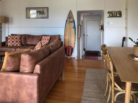 Samphire Beach House - Accommodation Noosa 1