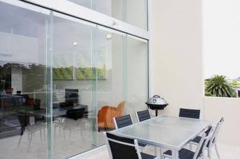 Harbour Views - Accommodation Noosa 2