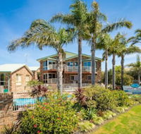 Captain's Quarters - Accommodation Noosa