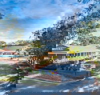 Commercial Golf Resort - Accommodation Noosa