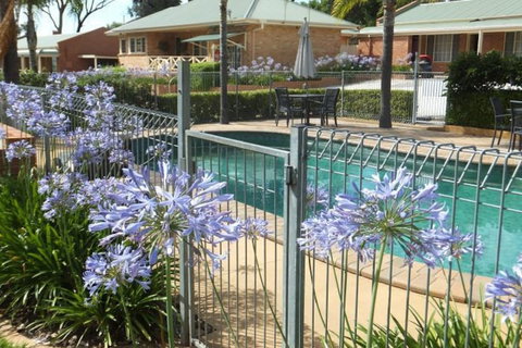 Commercial Golf Resort - Accommodation Noosa 4