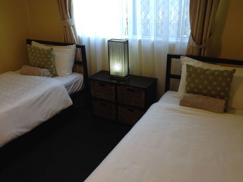 Coconut Palms On The Bay - Accommodation Noosa 5