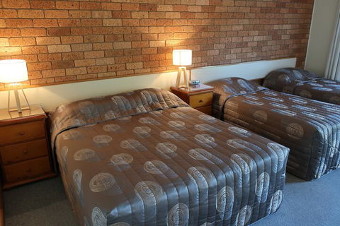 Newell Motor Inn - Narrandera - Accommodation Noosa 3
