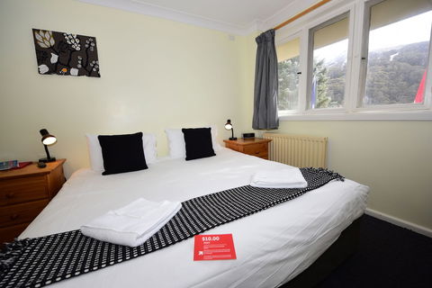 Black Bear Inn - Accommodation Noosa 5