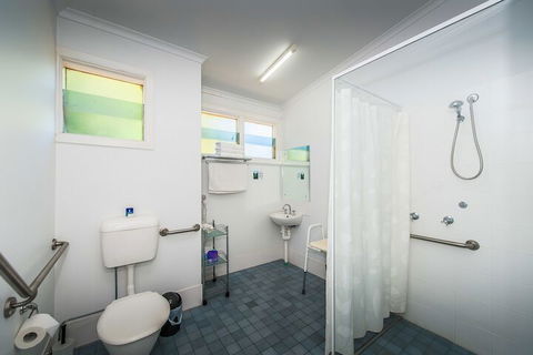 Diggers Tavern - Accommodation Noosa 5