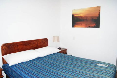 Diggers Tavern - Accommodation Noosa 7
