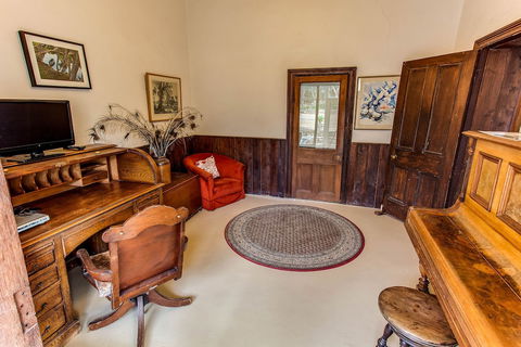 Antechamber Bay Retreats - Accommodation Noosa 2