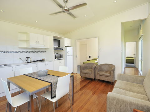 NRMA Eastern Beach Holiday Park - Accommodation Noosa 5