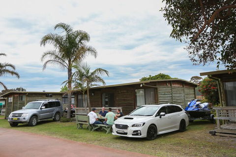 Lazy Acre Log Cabins - Accommodation Noosa 5