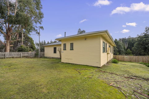 Giants Table And Cottages - Accommodation Noosa 0