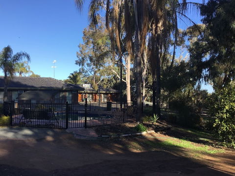 Two Rivers Motel - Accommodation Noosa 1