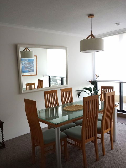 Kirribilli Riverfront Apartments - Accommodation Noosa 6