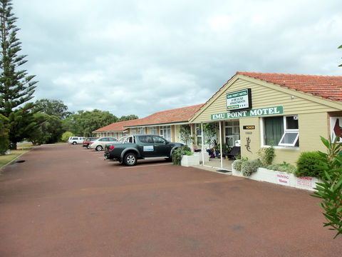 Emu Point Motel & Apartments - Accommodation Noosa 0
