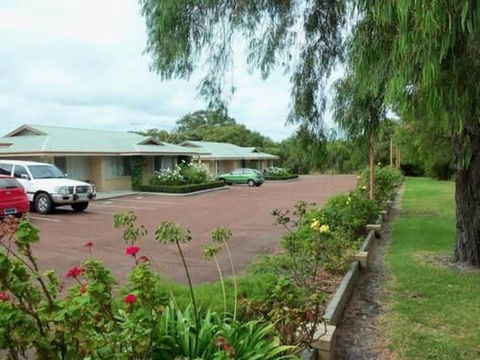 Emu Point Motel & Apartments - Accommodation Noosa 1