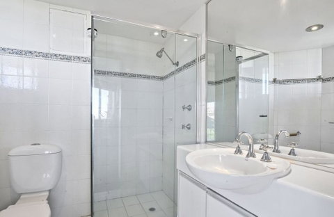 Oceanside Resort - Accommodation Noosa 1