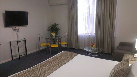 Lindy Lodge Motel - Accommodation Noosa 5