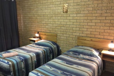 Three Ways Motel - Accommodation Noosa 0