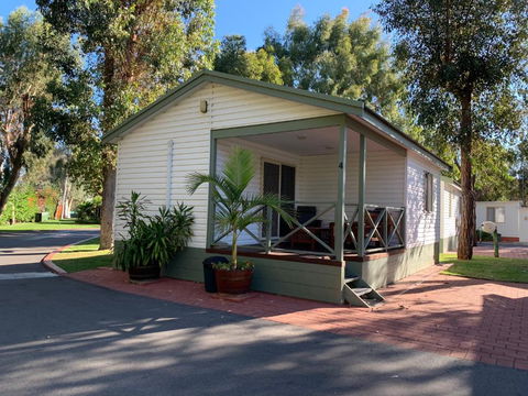 Mandurah Caravan & Tourist Park - Accommodation Noosa 2