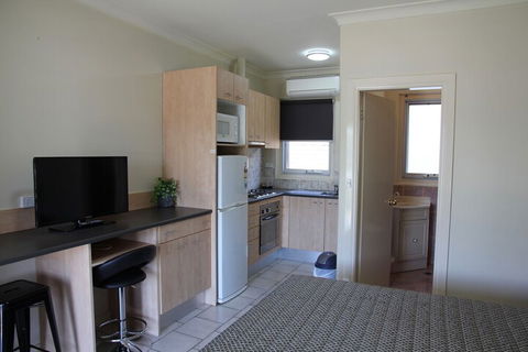 Tumut Apartments - Accommodation Noosa 1