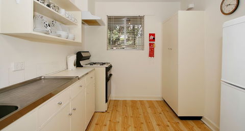 Malibu Apartments - Accommodation Noosa 3